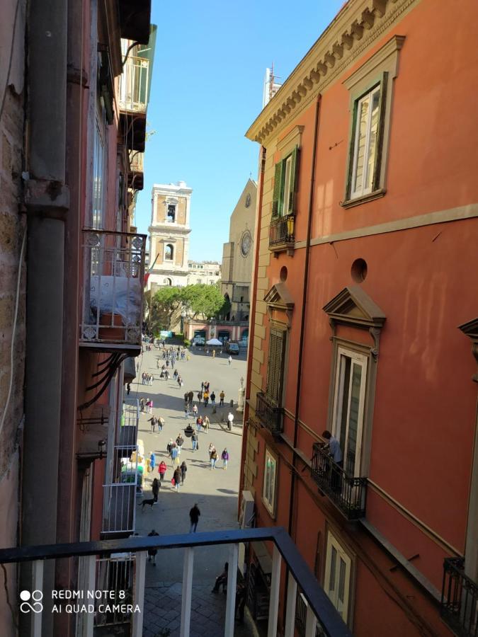 La Casa Su Spaccanapoli Exterior foto