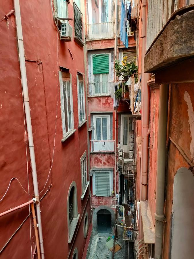 La Casa Su Spaccanapoli Exterior foto